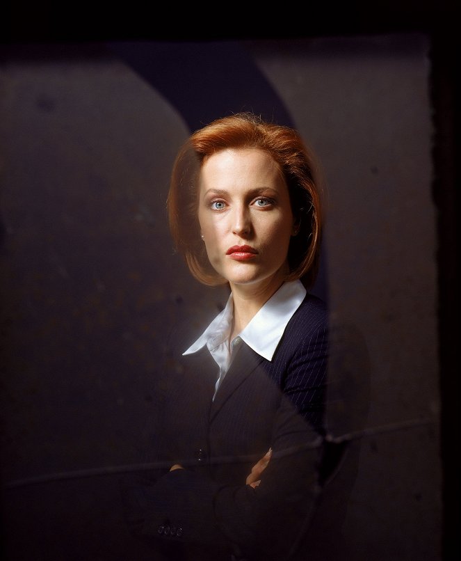 Expediente X - Season 8 - Promoción - Gillian Anderson