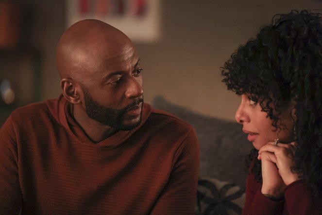 A Million Little Things - Redefine - Filmfotos - Romany Malco, Christina Moses