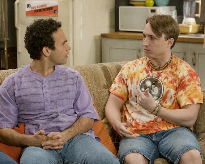 The Goldbergs - The Dating Game - Photos - Troy Gentile, Shayne Topp