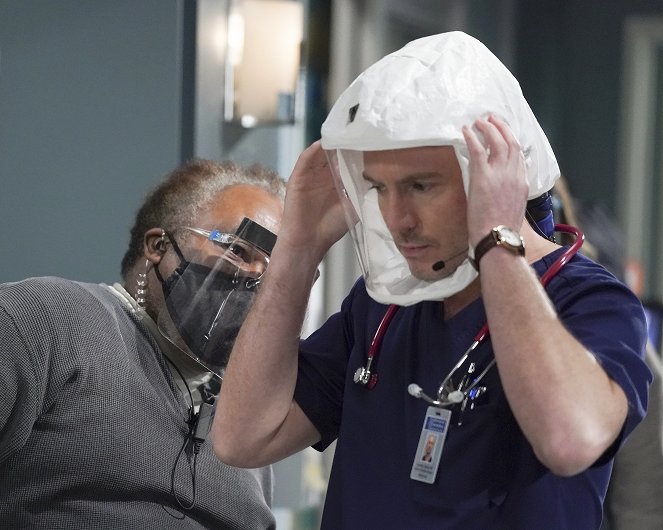 Grey's Anatomy - Die jungen Ärzte - Eine Entschuldigung zu wenig - Dreharbeiten - Richard Flood
