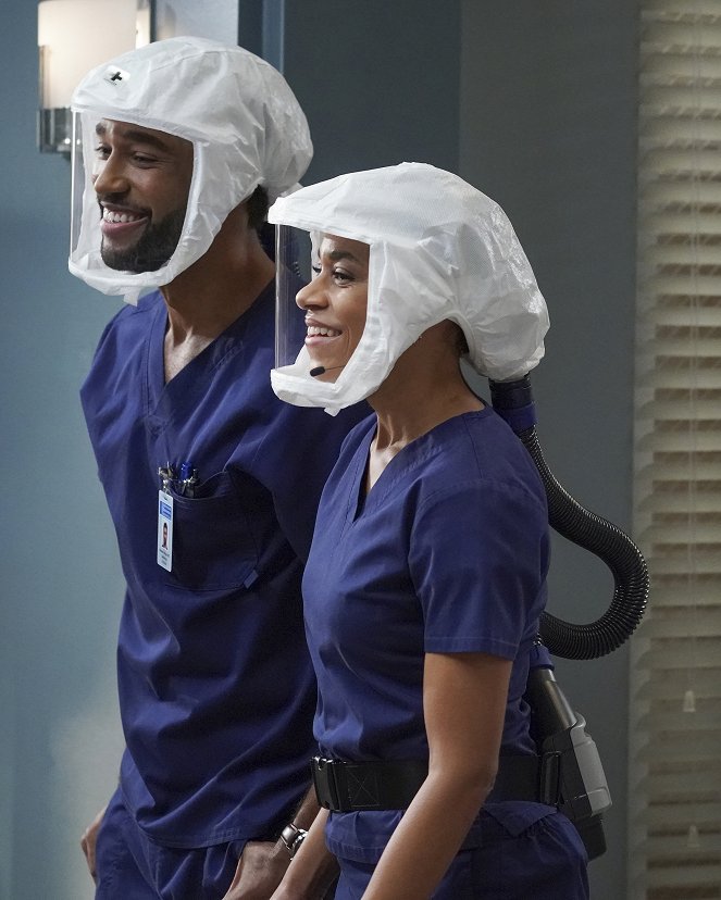 Grey's Anatomy - Season 17 - Good As Hell - Photos - Anthony Hill, Kelly McCreary