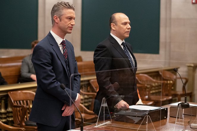 Law & Order: Organized Crime - The Stuff That Dreams Are Made Of - Van film - Peter Scanavino