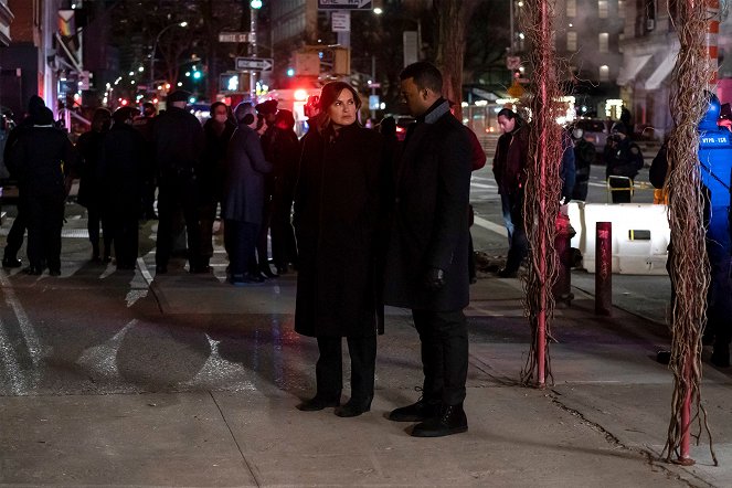 Law & Order: Special Victims Unit - In the Year We All Fell Down - Photos