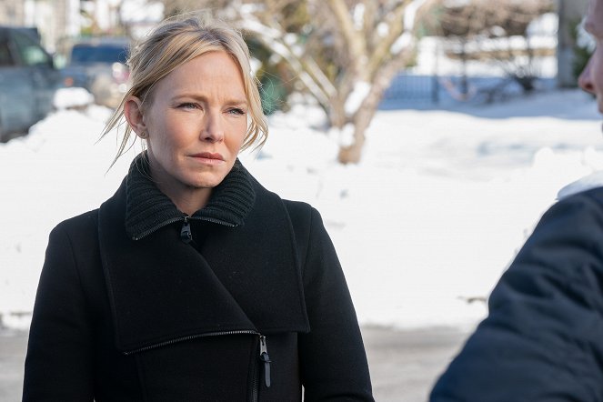 Law & Order: Special Victims Unit - Welcome to the Pedo Motel - Photos - Kelli Giddish