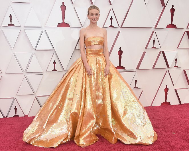 Oscar 2021 - Z akcií - Red Carpet - Carey Mulligan