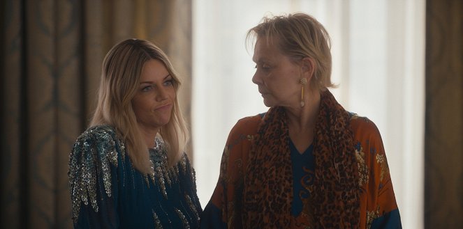 Hacks – A pénz beszél - There Is No Line - Filmfotók - Kaitlin Olson, Jean Smart