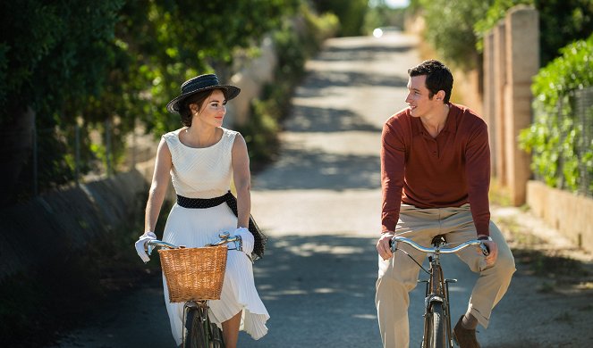 The Last Letter From Your Lover - Photos - Shailene Woodley, Callum Turner