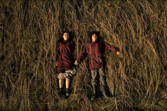 Shadow and Bone – Árnyék és csont - Season 1 - Filmfotók - Kaylan Teague, Cody Molko