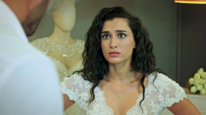 Hayatımın Aşkı - Episode 15 - Kuvat elokuvasta - Hande Doğandemir