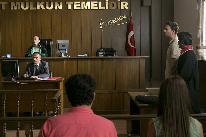 Bir Deniz Hikayesi - Episode 5 - De la película