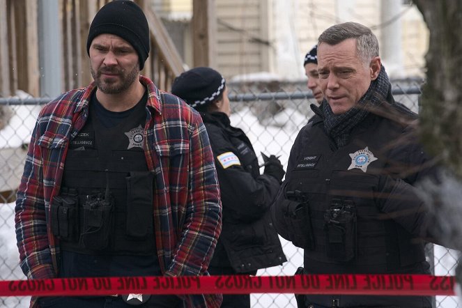 Polícia Chicago - The Radical Truth - Z filmu - Patrick John Flueger, Jason Beghe
