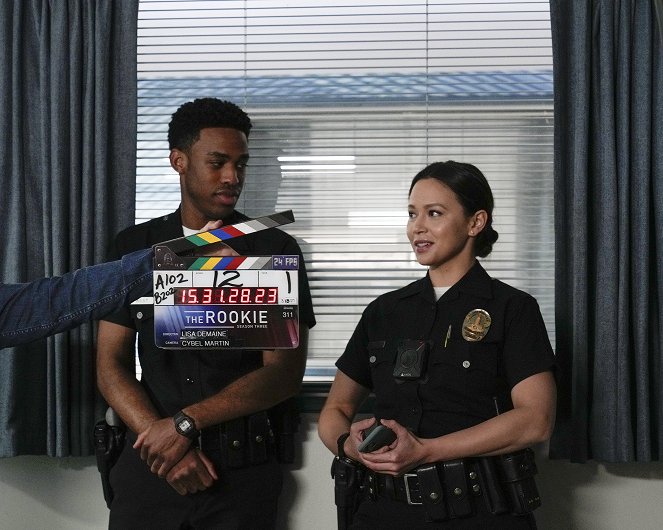 The Rookie - Brave Heart - Making of - Titus Makin Jr., Melissa O'Neil