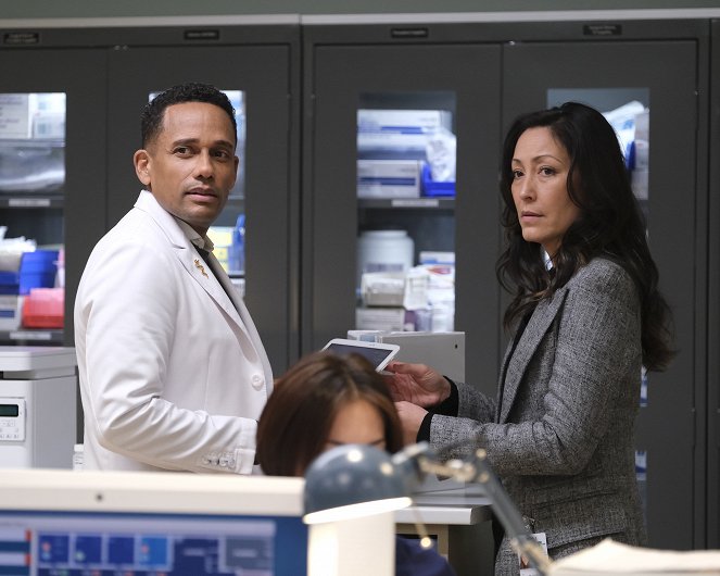 The Good Doctor - Dr. Ted - Filmfotos - Hill Harper, Christina Chang