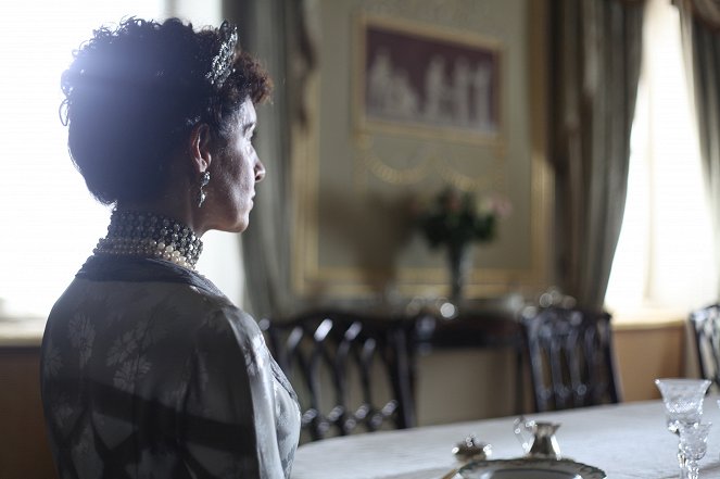 The Windsors: Inside the Royal Family - De la película