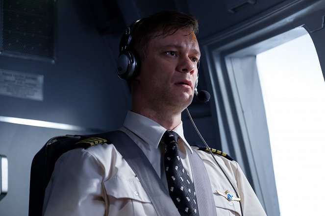 Mayday - Alarm im Cockpit - Season 19 - Gefährlicher Sinkflug - Filmfotos