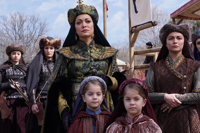 Uyanış: Büyük Selçuklu - Episode 29 - Filmfotók - Sezin Akbaşoğulları, Pınar Töre
