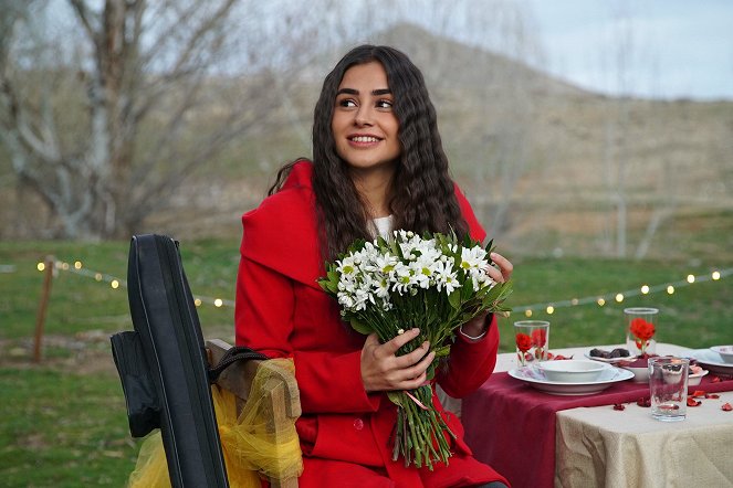 An Anatolian Tale - Season 1 - İyi İnsanlar Biriktirmek - Photos - Hazal Çağlar