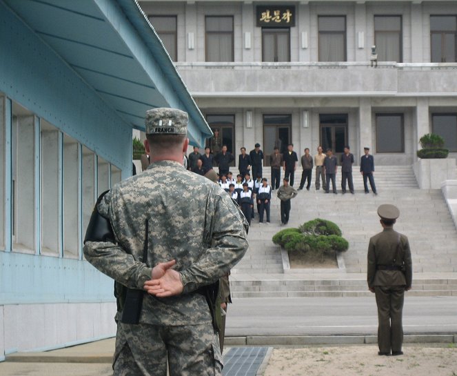 Inside North Korea: The Criminal State - Van film