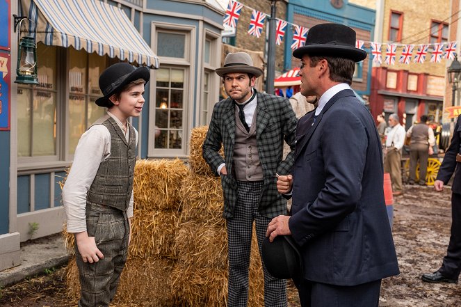 Murdoch Mysteries - Season 14 - Murdoch and the Tramp - Photos - Daniel Maslany