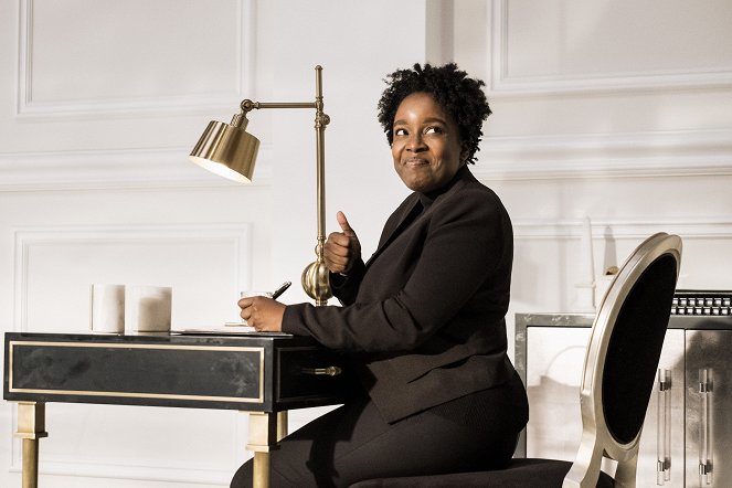 Miracle Workers - 2 semaines - Film - Lolly Adefope