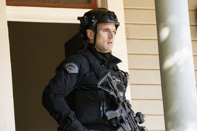 S.W.A.T. - Crusade - Photos - Alex Russell