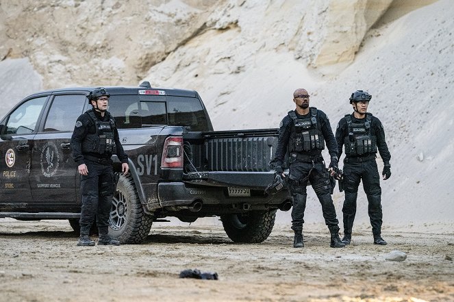 S.W.A.T. - Buried - Film - Shemar Moore