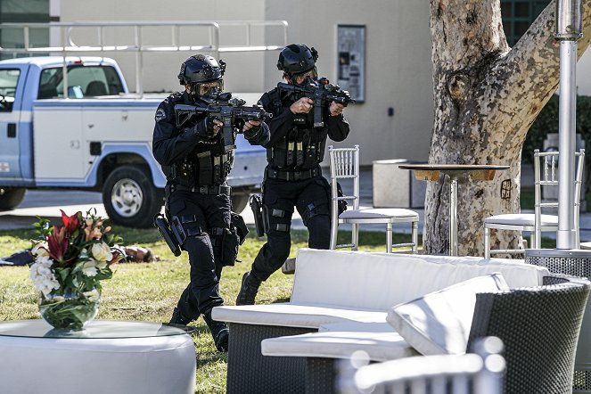 S.W.A.T. - Season 4 - Reckoning - Photos