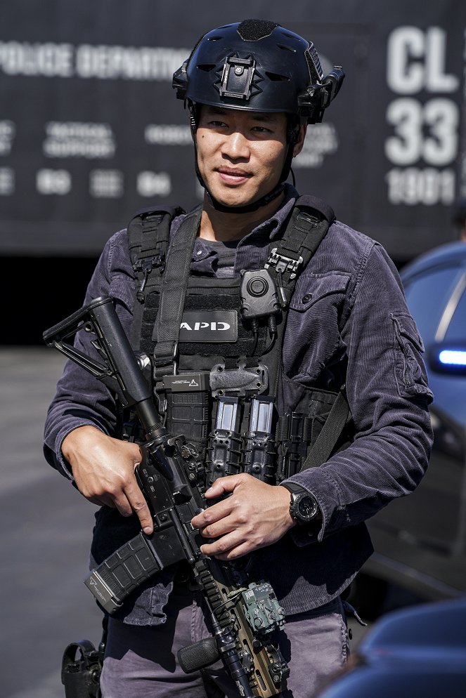 SWAT - Különleges egység - Bezárva - Filmfotók - David Lim