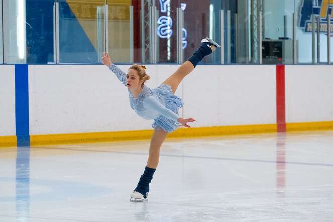 Jamais froid aux yeux - Briser la glace - Film - Anastasia Chocholatá