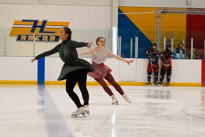 Zero Chill - We Do Our Talking on the Ice - Photos - Jade Ma, Grace Beedie