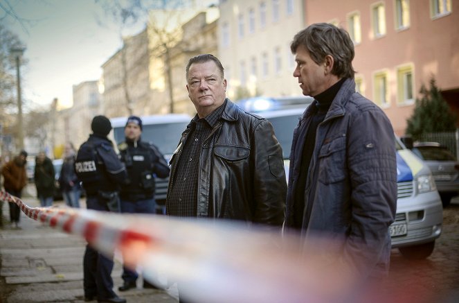 Polizeiruf 110 - An der Saale hellem Strande - Kuvat elokuvasta - Peter Kurth, Peter Schneider