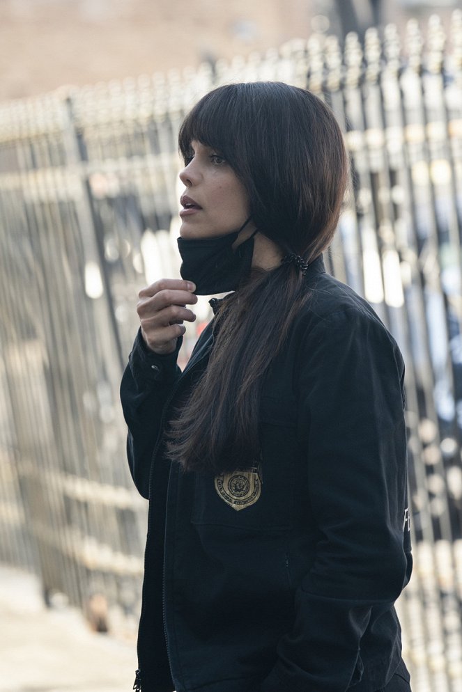 Agenci NCIS: Nowy Orlean - Season 7 - Choices - Z filmu - Vanessa Ferlito