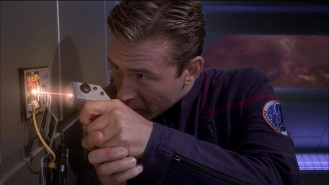 Star Trek: Enterprise - Season 2 - Shockwave, Part II - Photos - Connor Trinneer