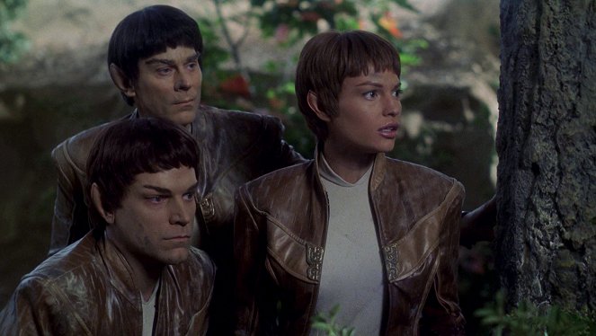 Star Trek: Enterprise - Season 2 - Carbon Creek - Photos - Michael Krawic, Jolene Blalock