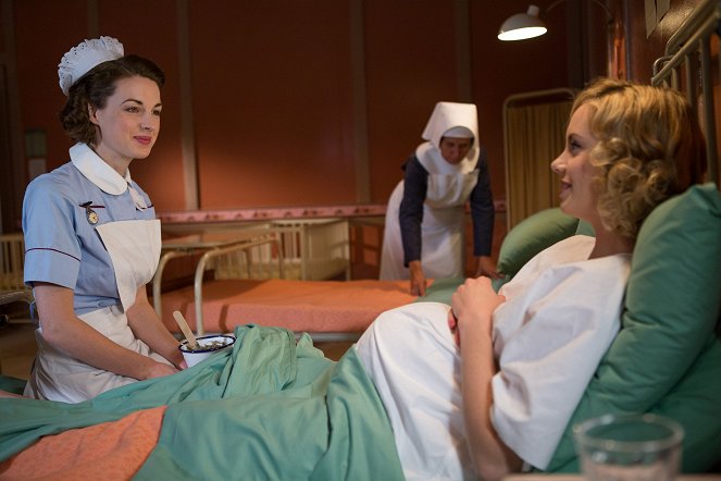 Call the Midwife - Ruf des Lebens - Season 3 - Veränderungen - Filmfotos - Jessica Raine, Hannah Tointon