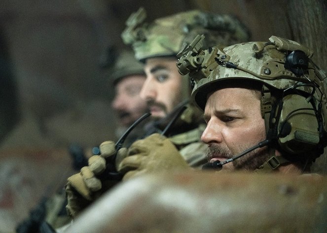SEAL Team - Hollow at the Core - Do filme - David Boreanaz