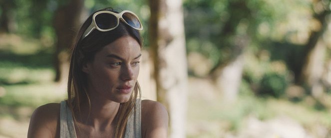The Deep House - Film - Camille Rowe