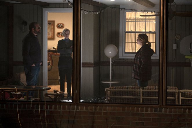 Easttowni rejtélyek - Enter Number Two - Filmfotók - David Denman, Angourie Rice, Kate Winslet
