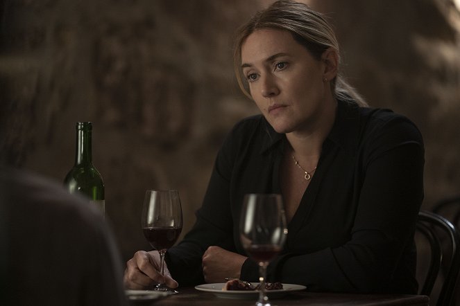 Mare of Easttown - Enter Number Two - Do filme - Kate Winslet