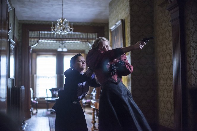Lizzie Borden - kills! - Welcome to Maplecroft - Filmfotos