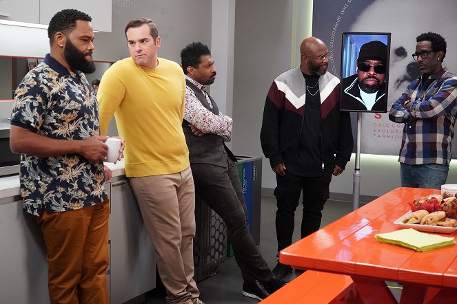 Black-ish - Urban Legend - Photos - Anthony Anderson, Jeff Meacham, Deon Cole, Wanya Morris, Nathan Morris, Shawn Stockman