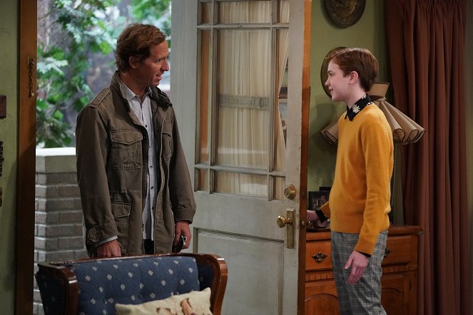 The Conners - Two Proposals, a Homecoming and a Bear - Filmfotók - Nat Faxon, Ames McNamara