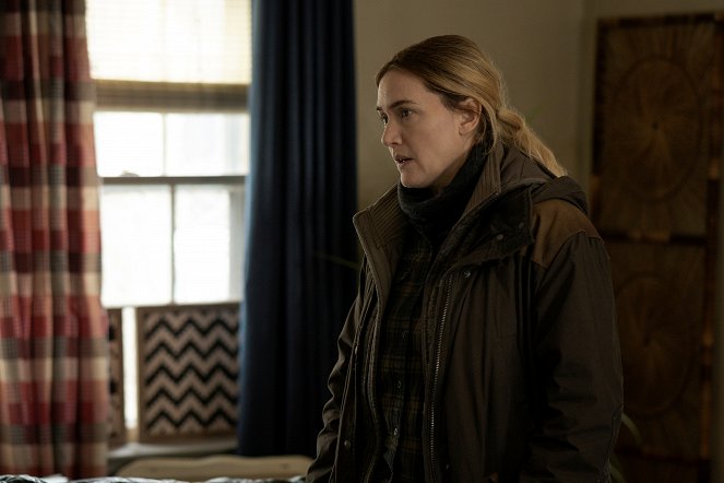 Mare of Easttown - Fathers - Photos - Kate Winslet