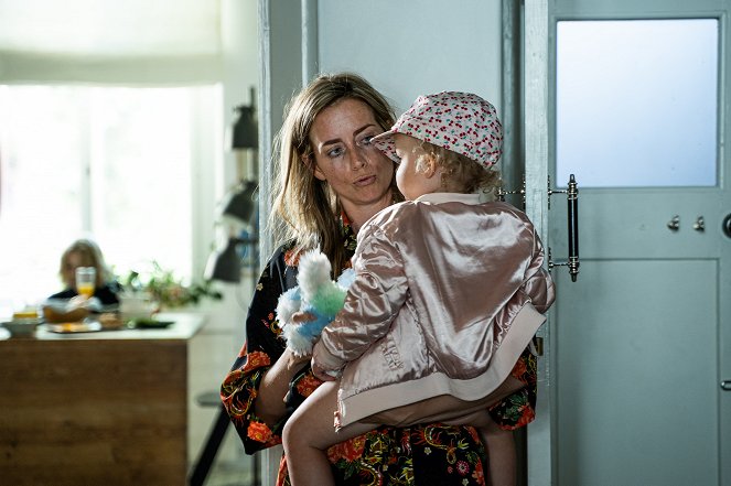 Syke-elokuva: Hätätila - De la película - Iina Kuustonen