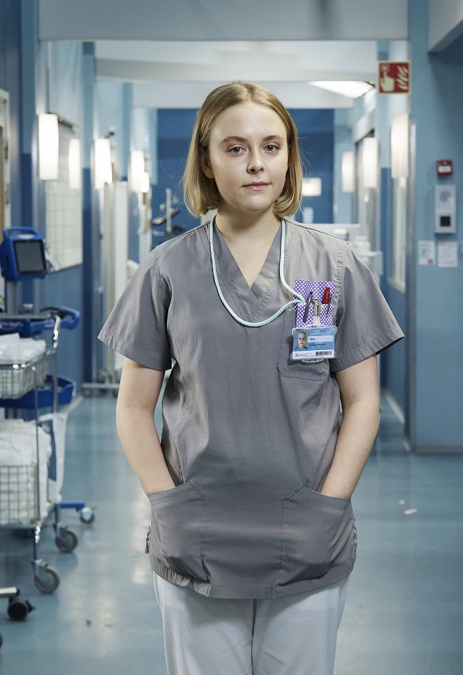 Nurses - Season 7 - Promo - Amelie Blauberg