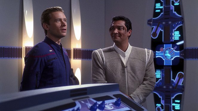 Star Trek - Enterprise - Cogenitor - Filmfotos - Connor Trinneer, F.J. Rio