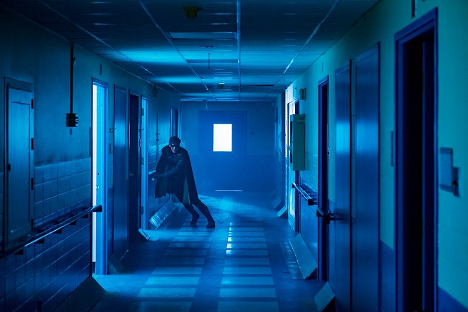 Titans - Szpital psychiatryczny - Z filmu - Brenton Thwaites