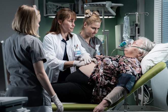 Syke - Season 8 - Maan matoset 1/4 - Z filmu - Leena Pöysti, Helmi-Leena Nummela, Kaija Kiiski