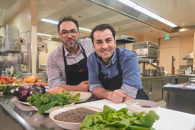 Koscher kochen mit Ali und Adnan - Werbefoto - Ali Güngörmüs, Adnan Maral