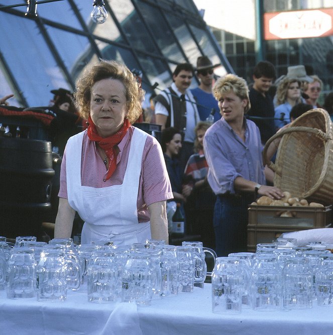 Der Schwammerlkönig - Zwanzigtausend Rindsbratwürst’ - Photos